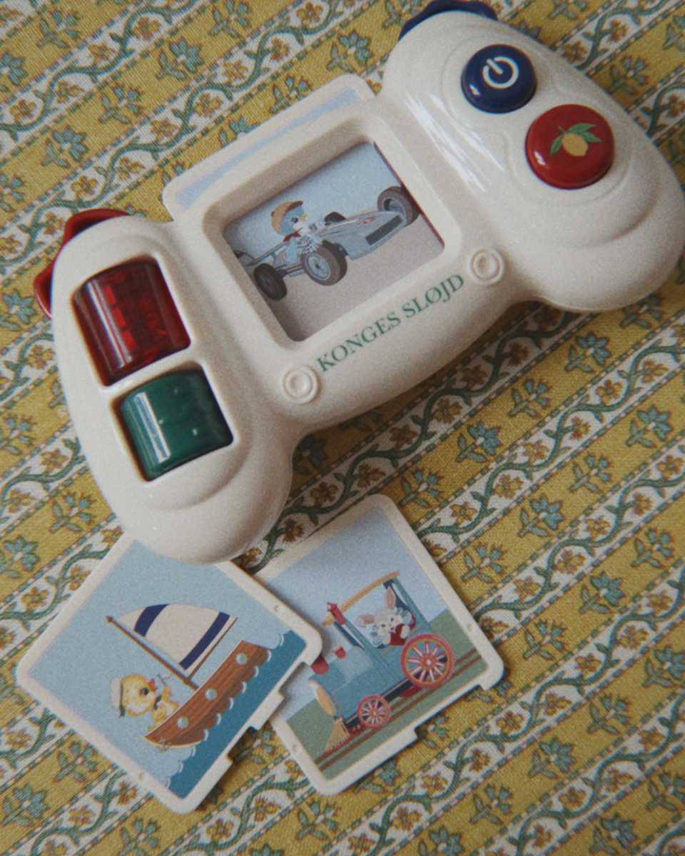 Konges Sløjd Game On Activity Toy with Animal Sounds