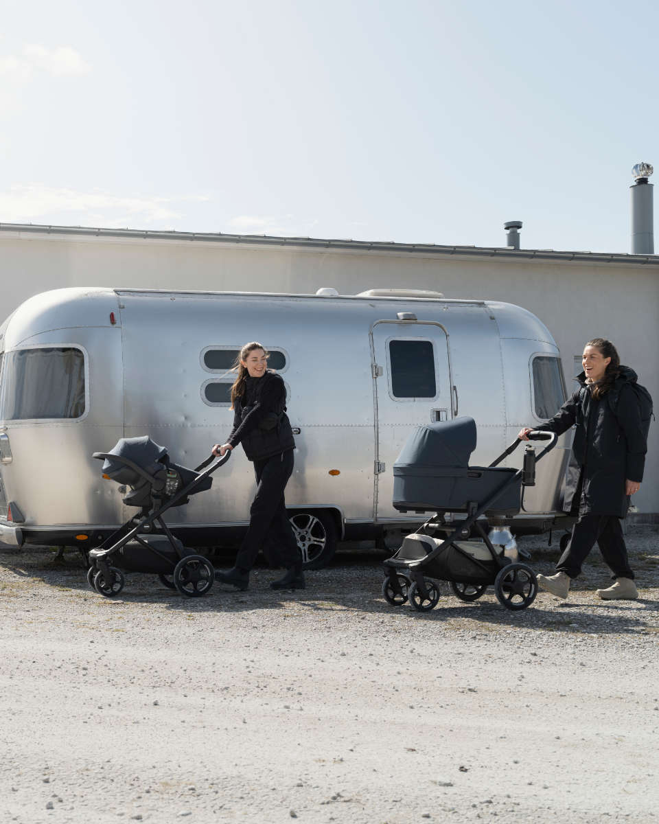 Thule Charm Kinderwagen Set 3 in 1 inkl. Nuna Arra Flex i-Size Babyschale