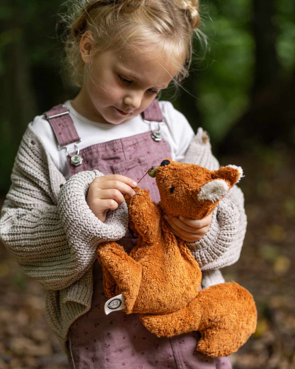 Senger Naturwelt Squirrel Cuddly Toy with Grape Seed Pillow 31 cm