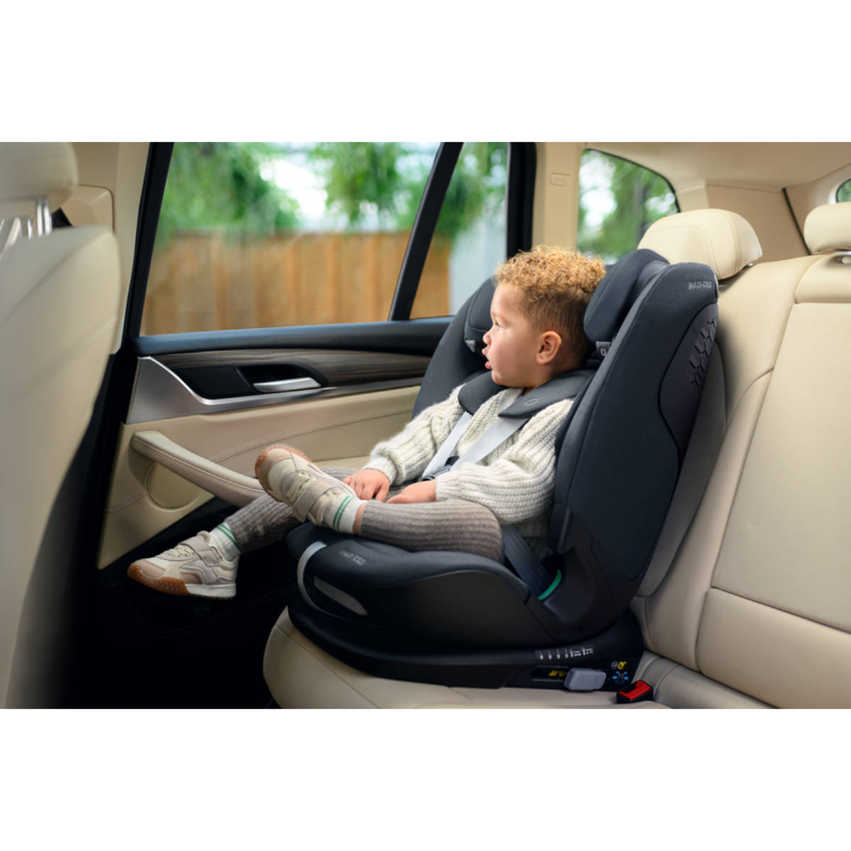 Maxi Cosi Titan Pro2 i-Size Car Seat (15M-12Y)