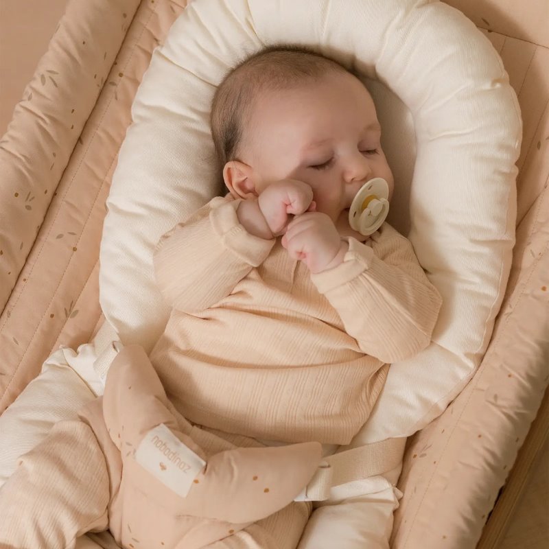 Nobodinoz GROWING GREEN Bouncer Seat Reducer/Baby Nest