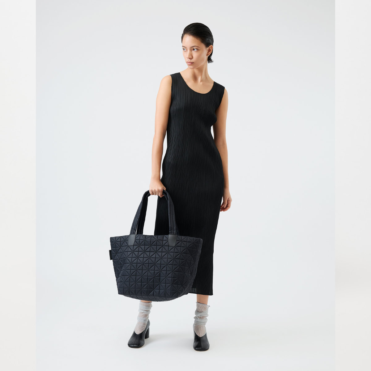 VeeCollective Vee Tote Bag Medium