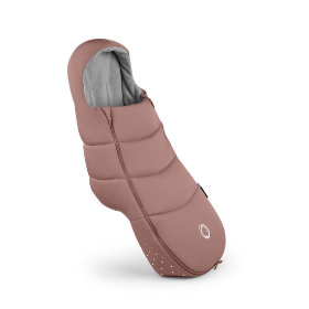 Bugaboo Fußsack in Braun - schräge Ansicht