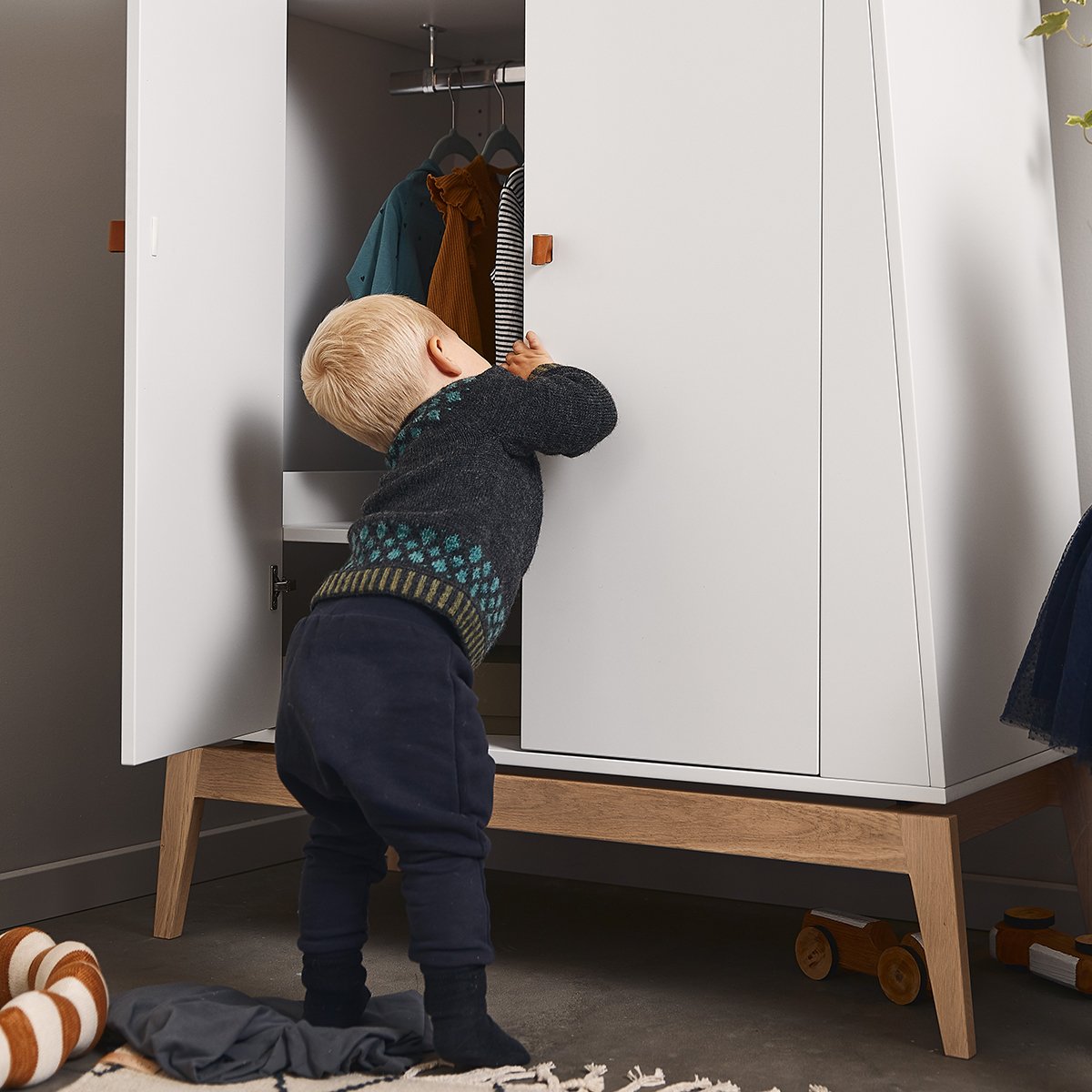Leander Luna Kleiderschrank
