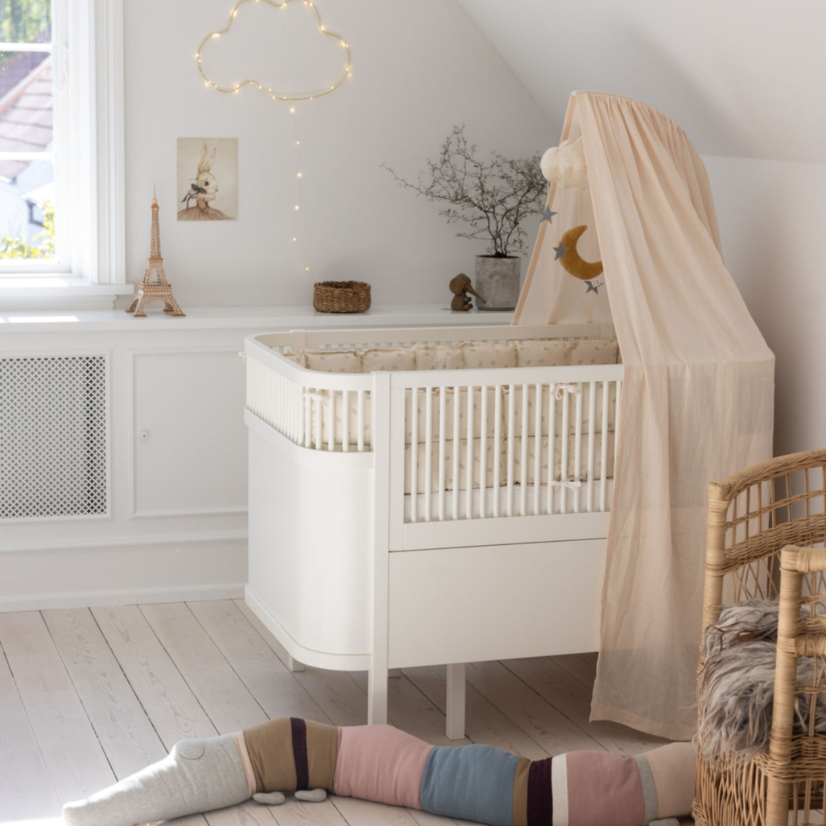 Sebra Sky Betthimmel in Beige - schräge Ansicht