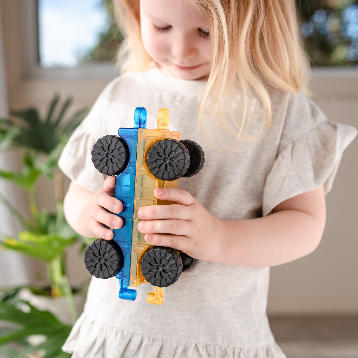 Connetix Magnetbausteine Bright Car Pack – 2 Fahrzeug-Basen