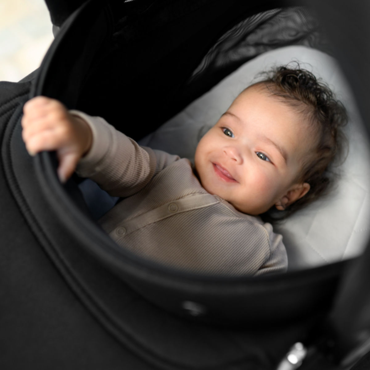 Maxi Cosi Oxford+ Kombikinderwagen mit Sense Babywanne