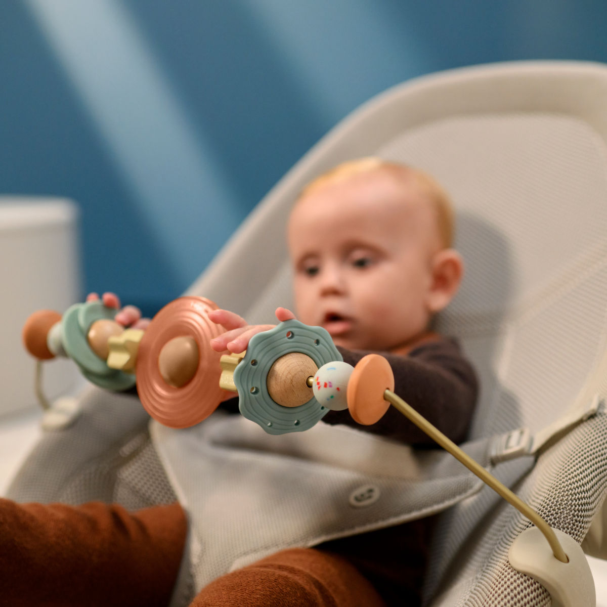 Maxi Cosi Spielbogen für Babywippe Dove Pro - Detailansicht