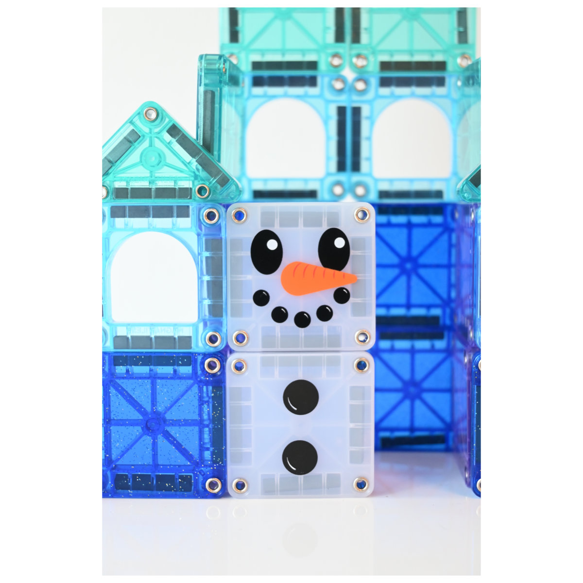 Magna-Tiles microMAGS Winter Travel Set - 26 Pieces