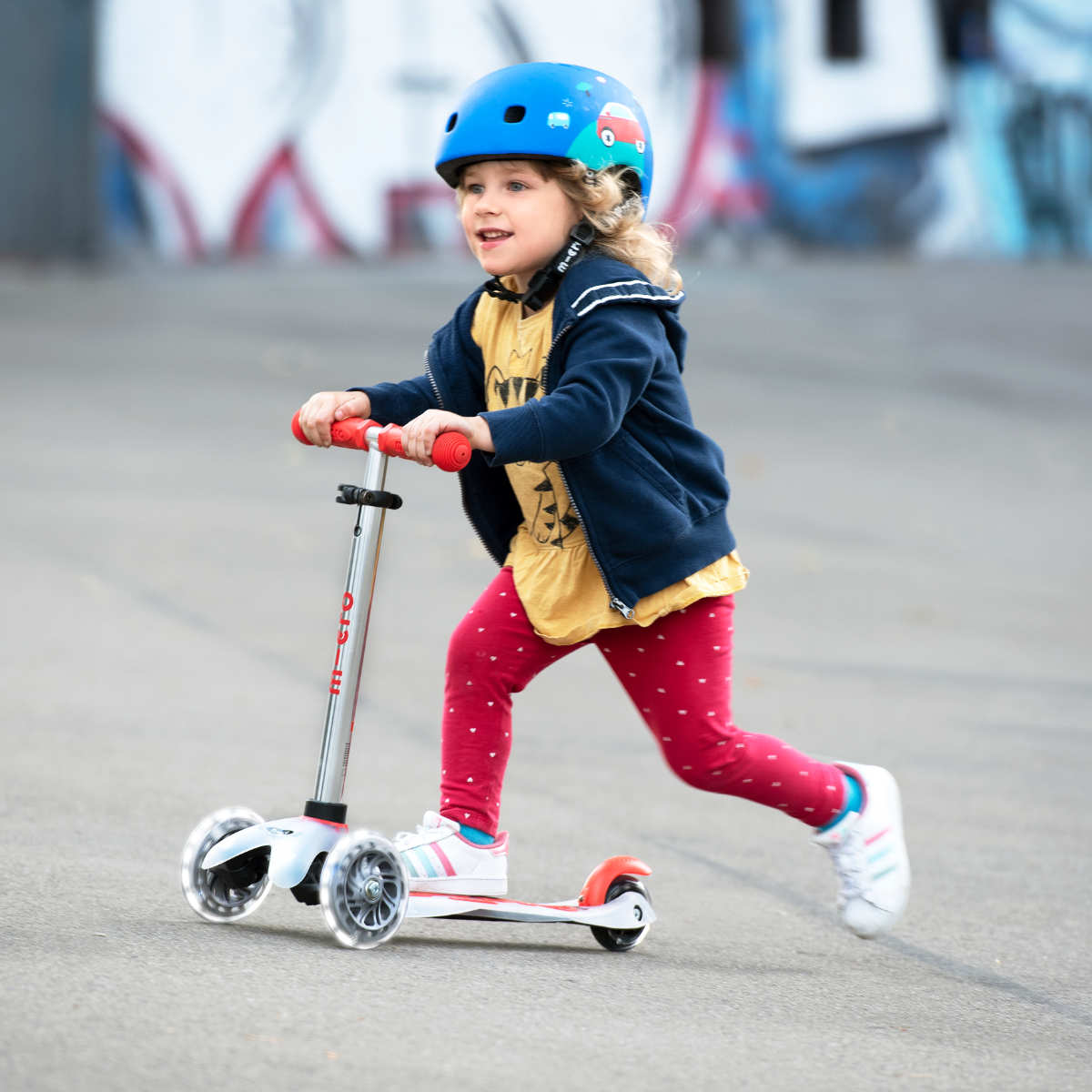Mini Micro Deluxe FLUX Scooter with LED Wheels