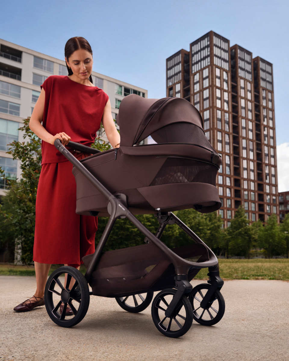 Maxi Cosi Oxford+ 2-in-1 Stroller with Carrycot 2027