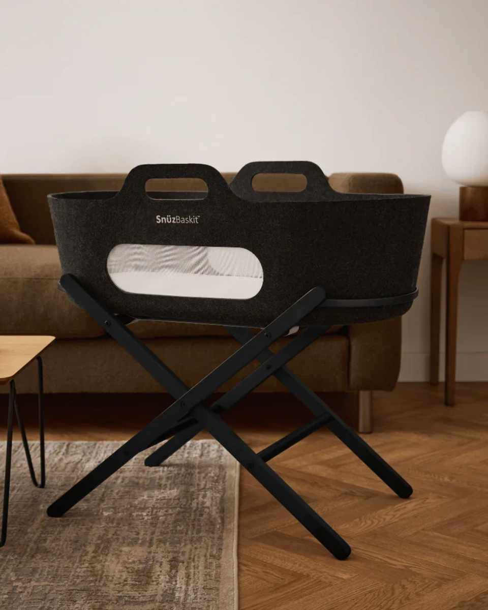 Snüz SnüzBaskit with Stand