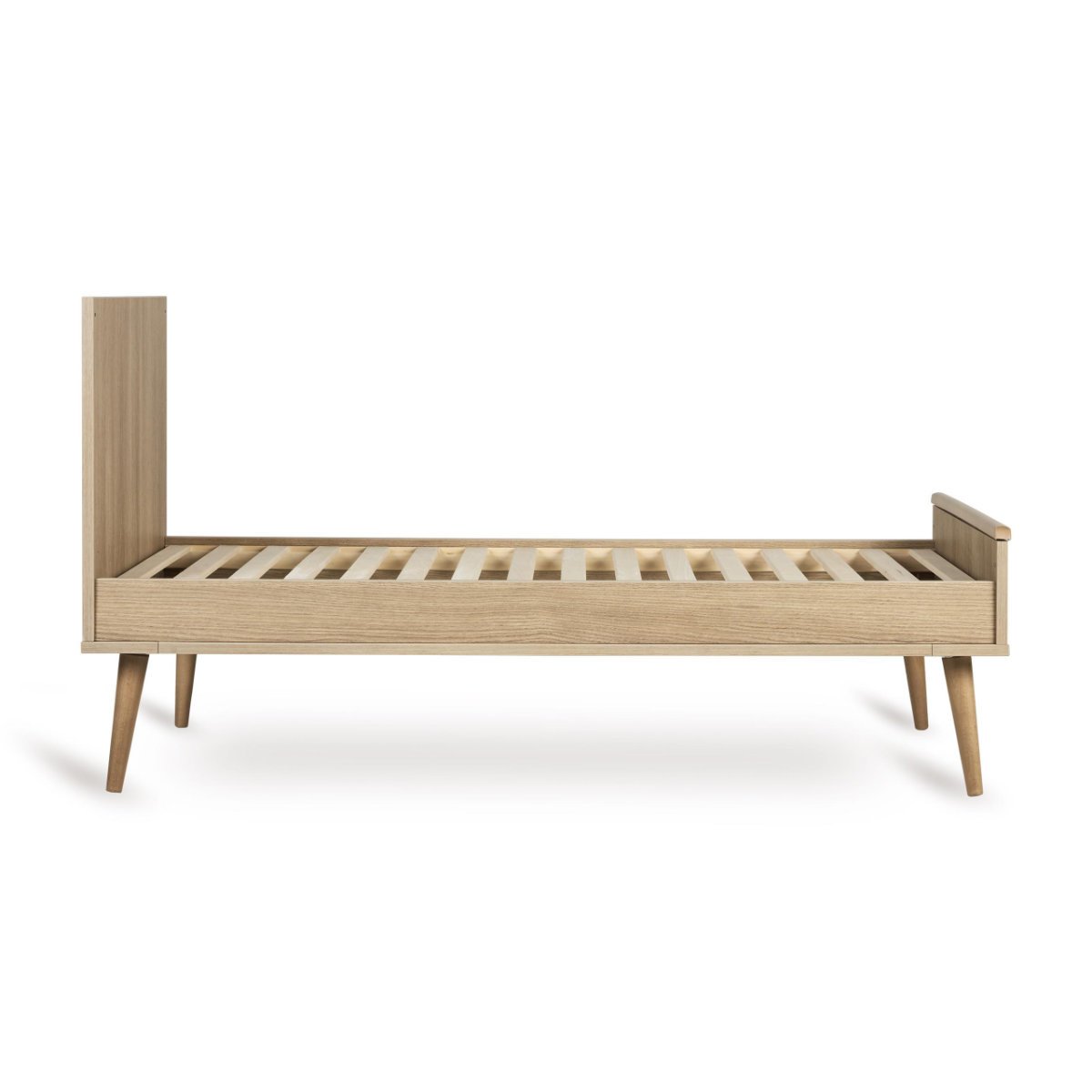 Quax Flow Babybett 70 x 140 cm in Holzoptik - Seitenansicht