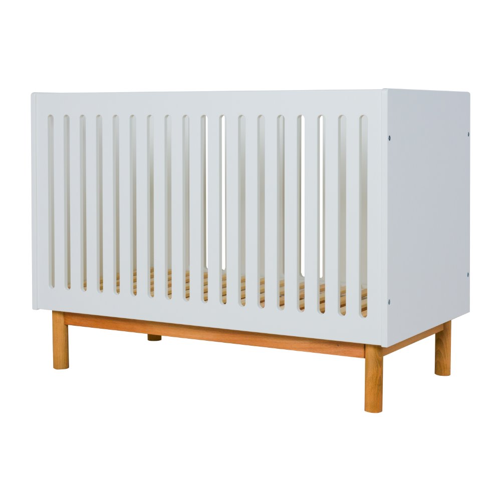 Quax Mood Babybett in Weiß - schräge Ansicht