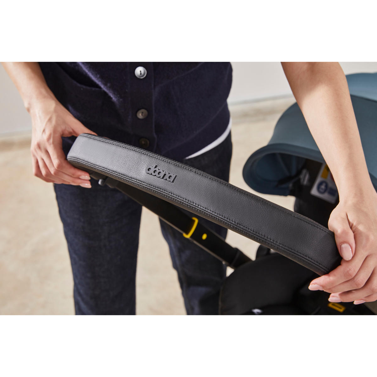Doona X Infant Car Seat / Stroller with Doona X Isofix Base