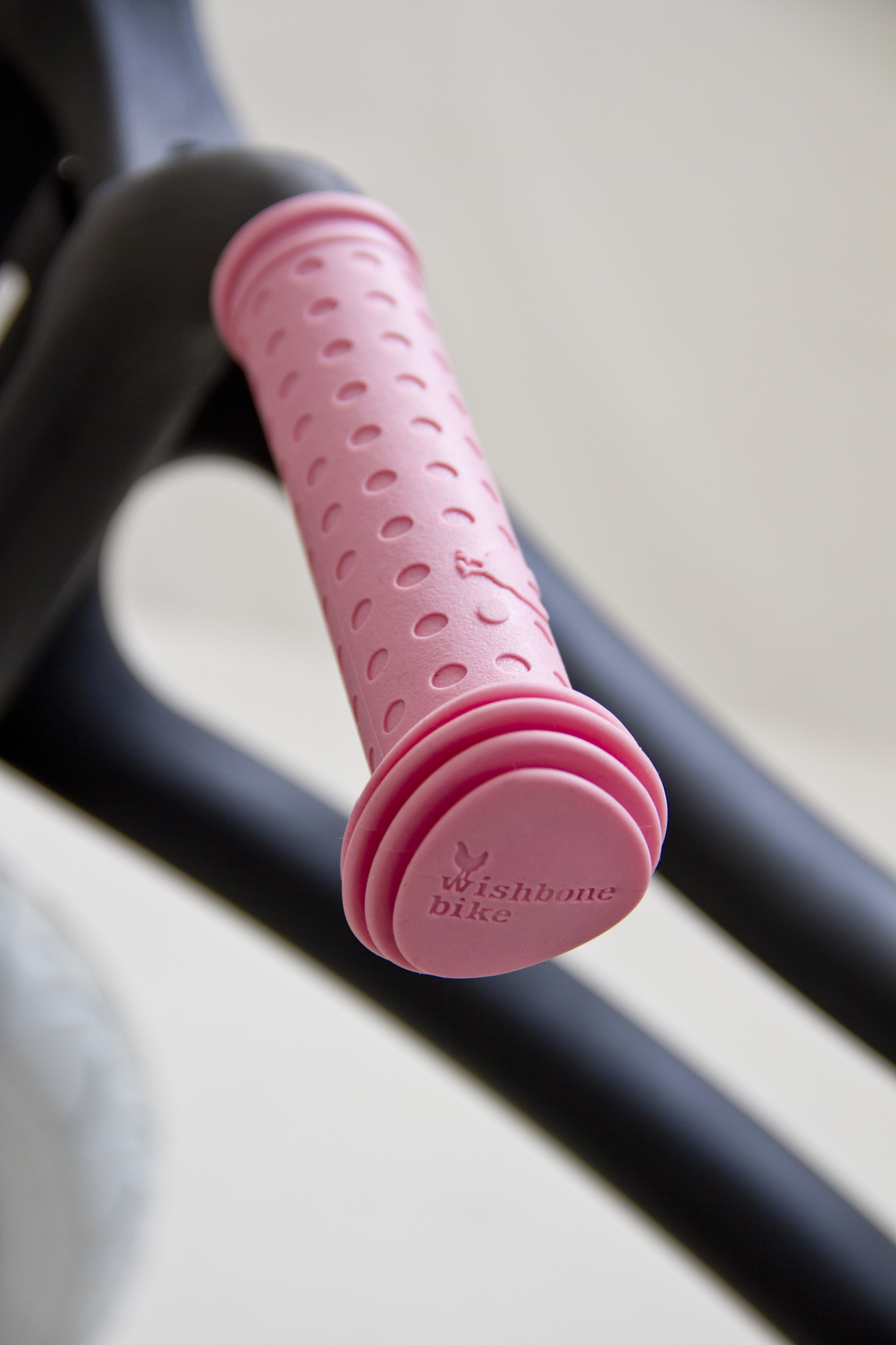 Wishbone Grips Pink