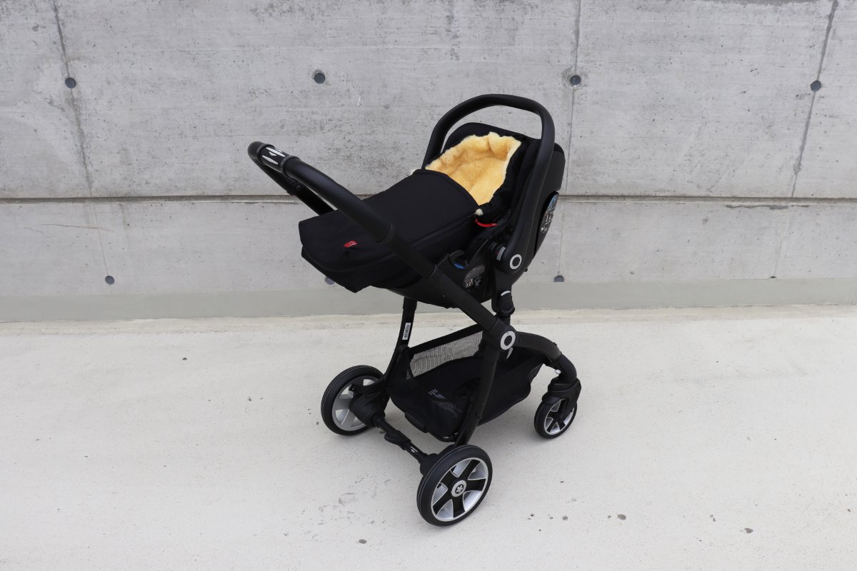 Kaiser Emma Lammfell Medizin Fußsack Babyschale
