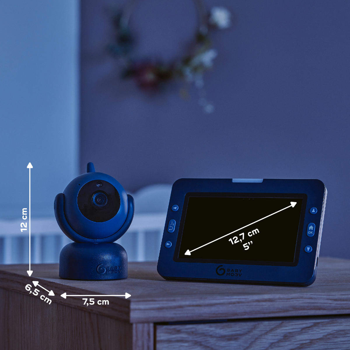 Babymoov Babyphone mit Kamera YOO Master+ HD in Blau - schräge Ansicht