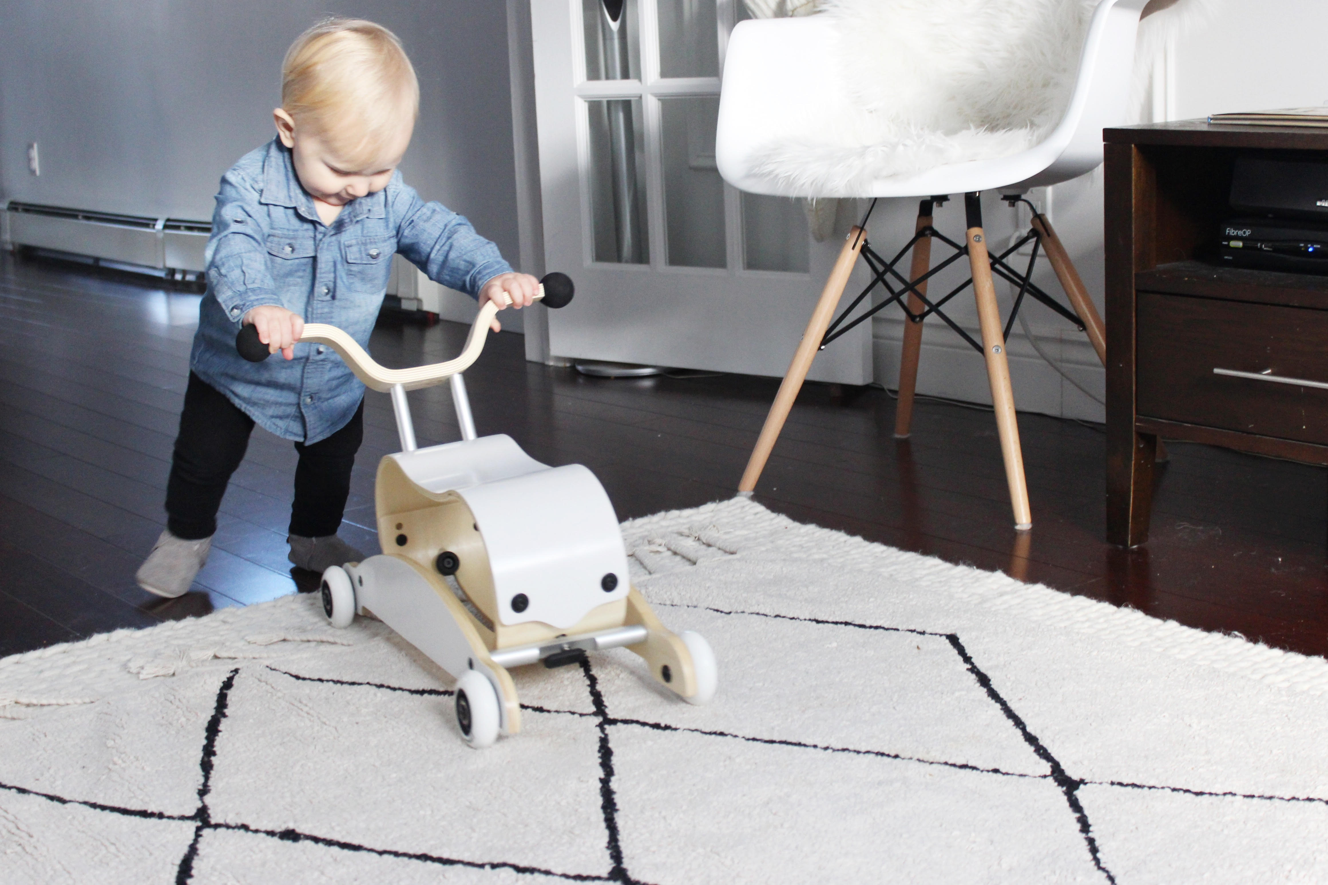 Wishbone Mini-Flip Top