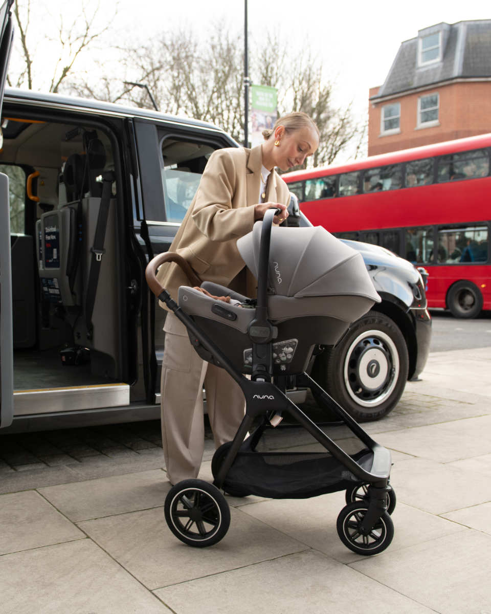 Nuna PIPA Urbn Baby Car Seat with integrated ISOFIX