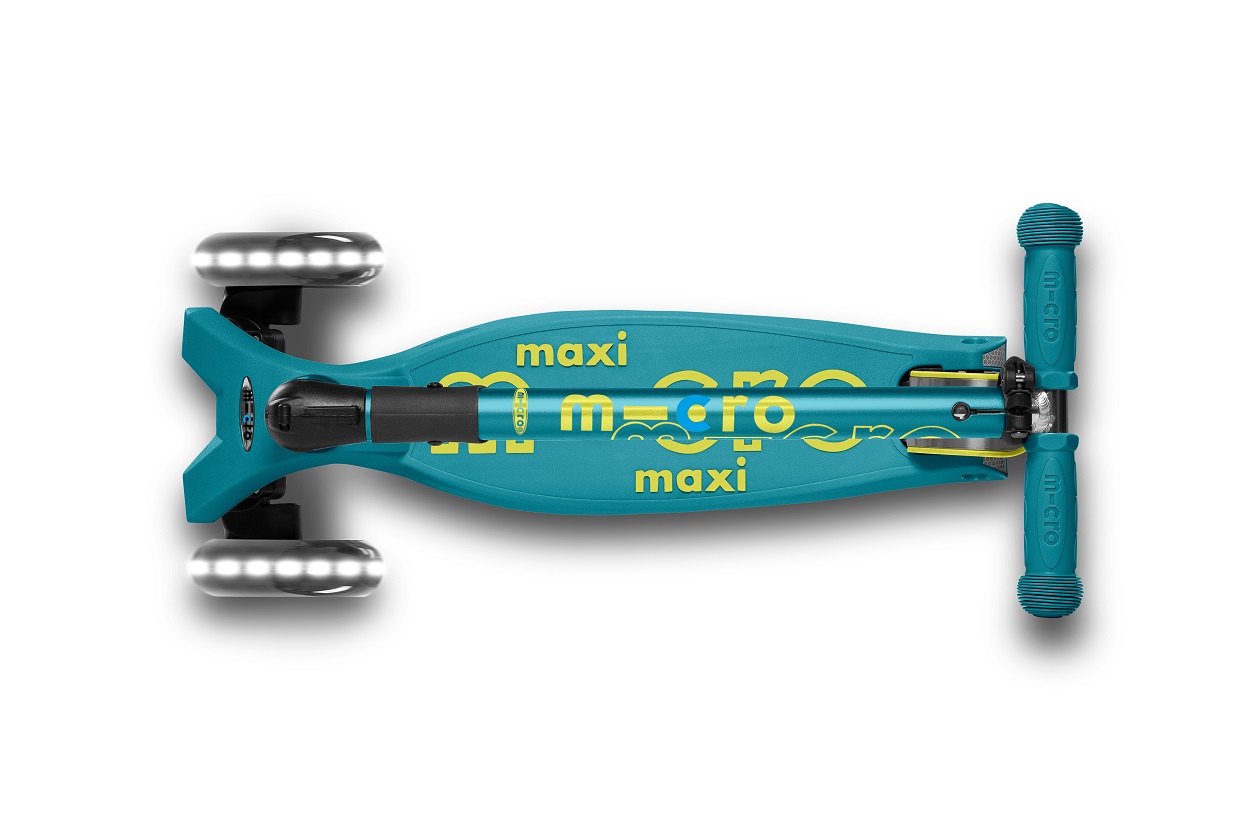 Maxi Micro Deluxe Foldable with LED Wheels