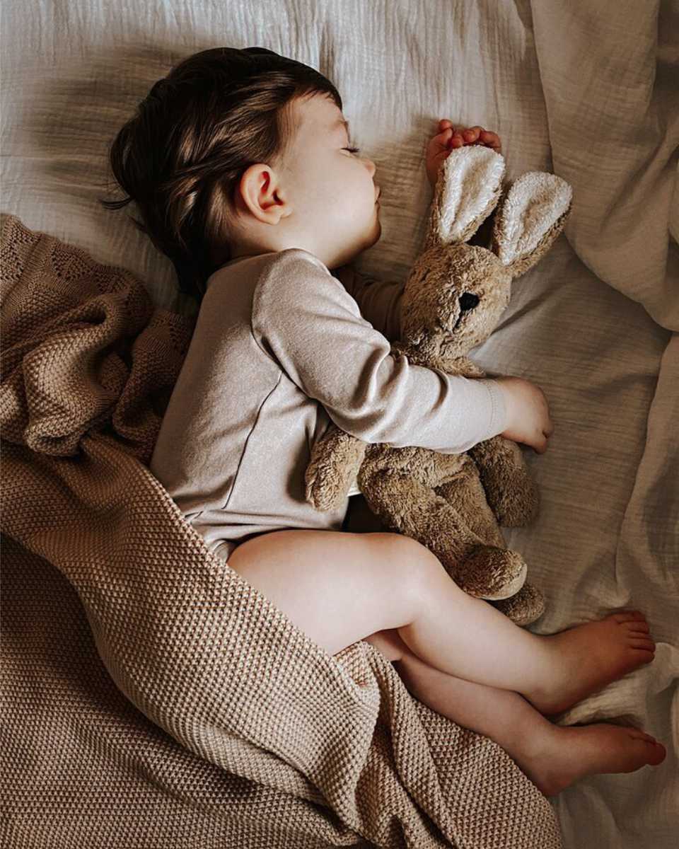 Senger Naturwelt Kuscheltier Hase klein, 30 cm