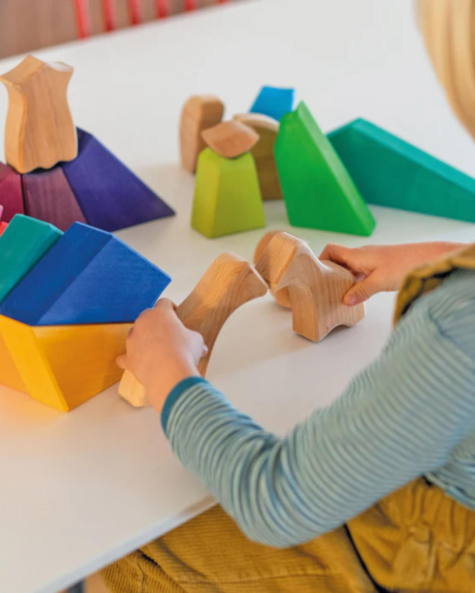 Grimm’s Rainbow Lion Building Set