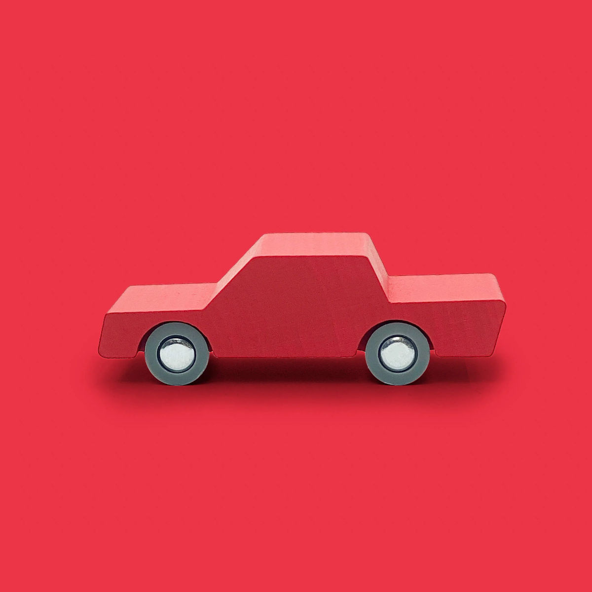 Waytoplay Back and Forth Holzauto – Kreatives Spielauto aus Holz (Rot, Blau, Natur)