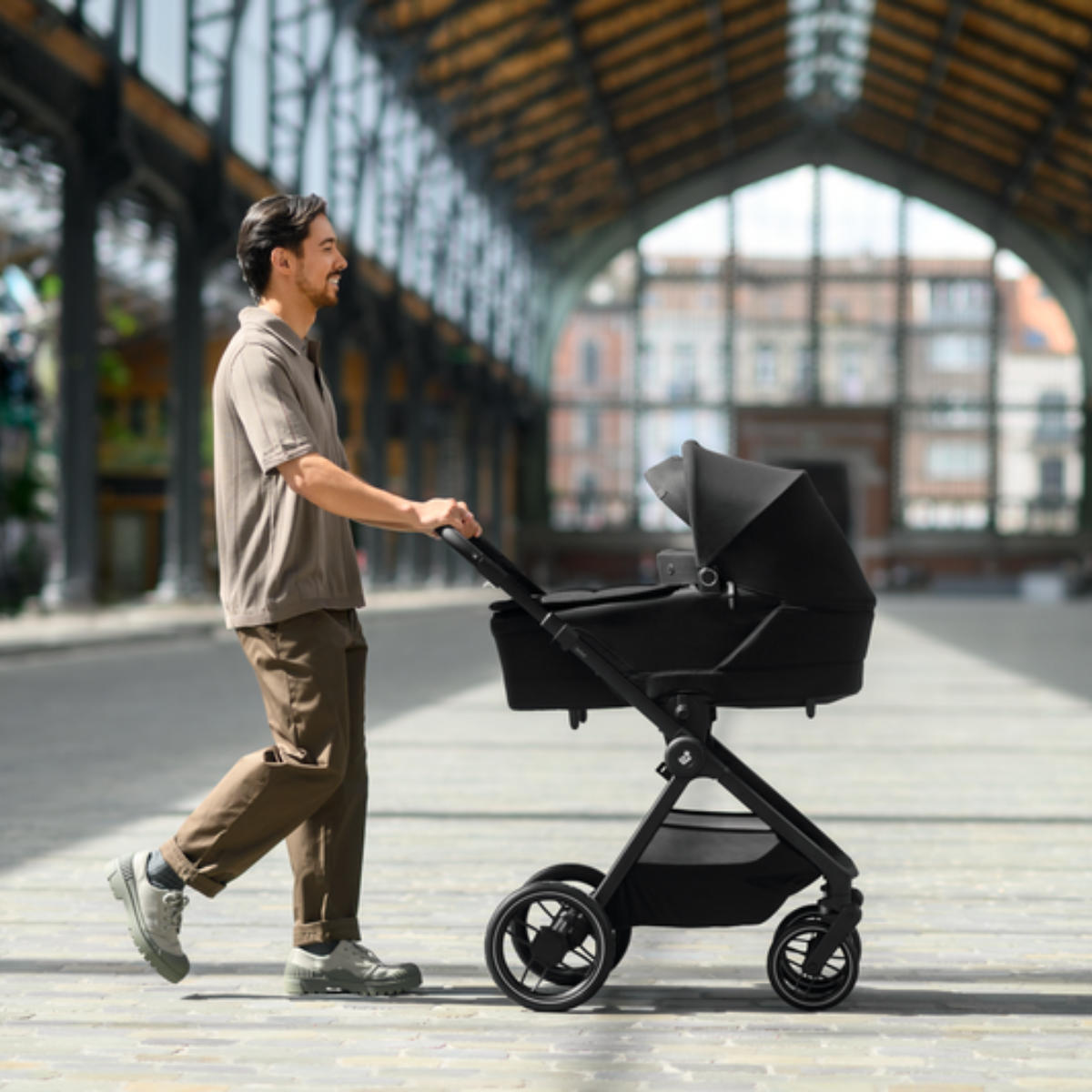 Maxi Cosi Oxford+ Kombikinderwagen mit Sense Babywanne