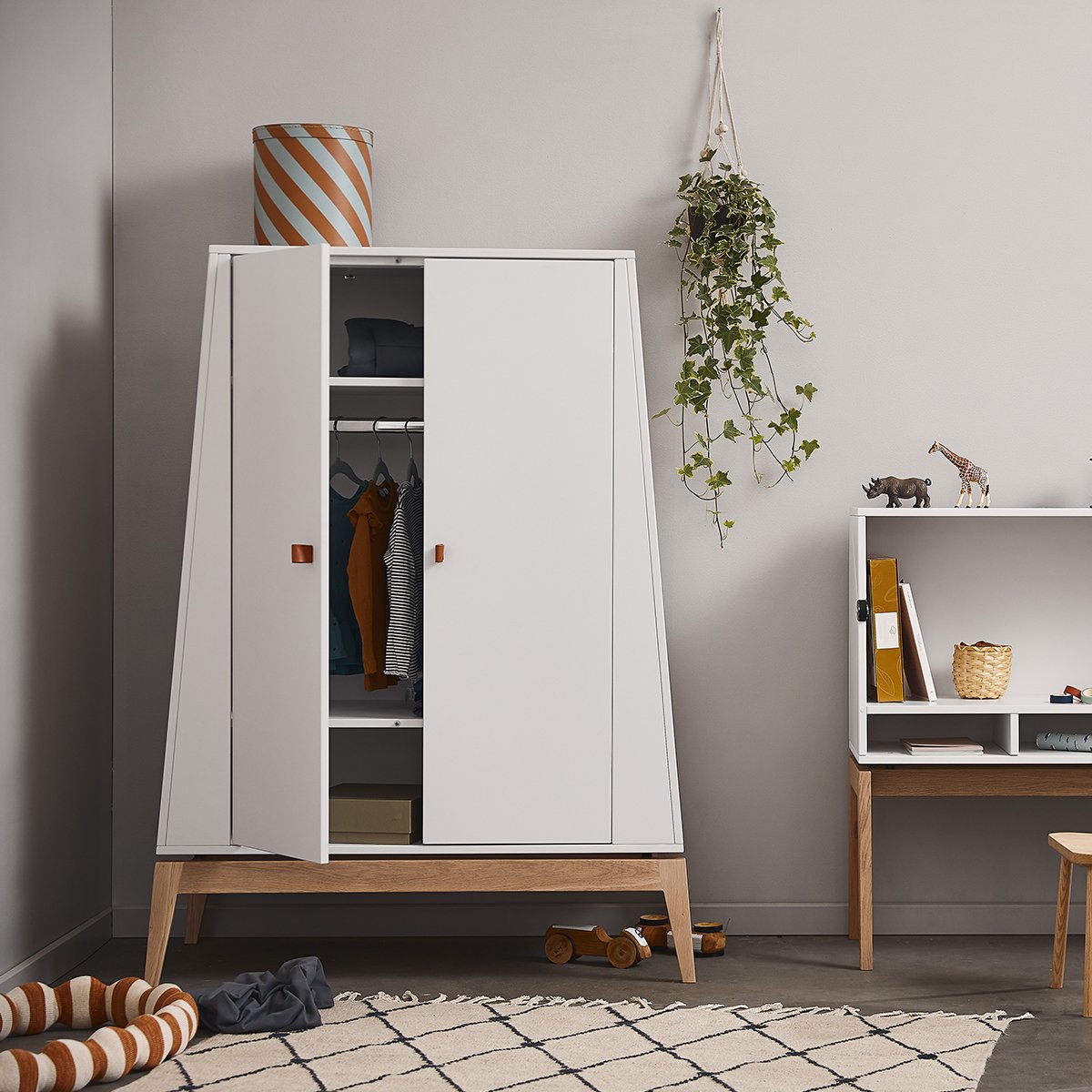 Leander Luna Kleiderschrank