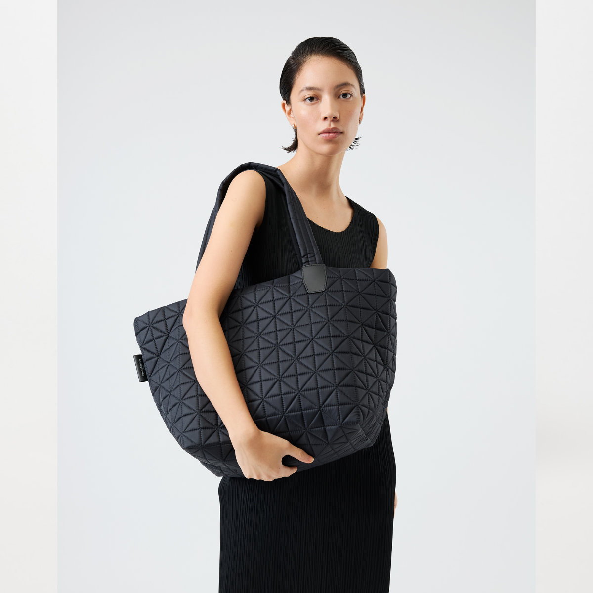 VeeCollective Vee Tote Bag Medium