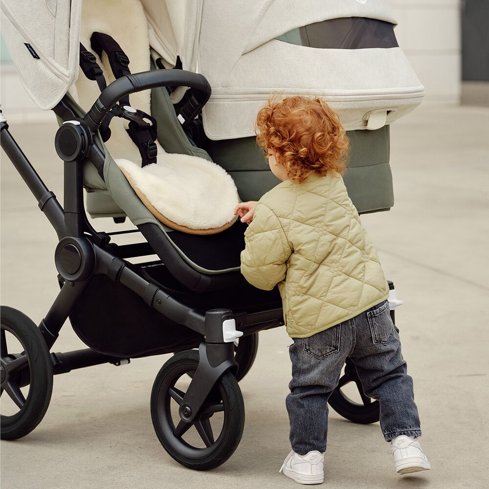 Bugaboo Donkey 5 Mono Kinderwagen in Beige - schräg