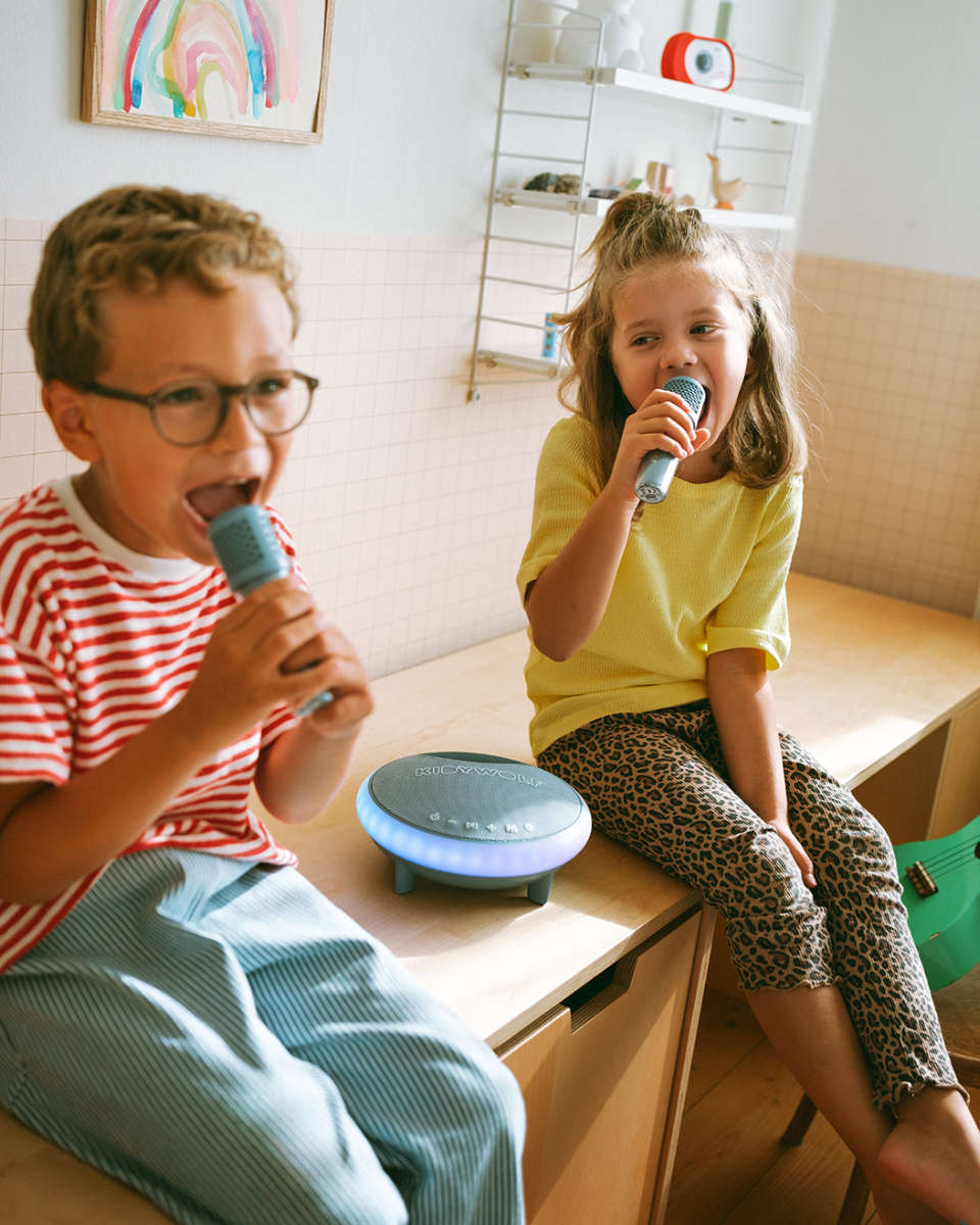 Kidywolf KIDYKARAOKE Karaoke-Set für Kinder mit 2 Mikrofonen und Bluetooth