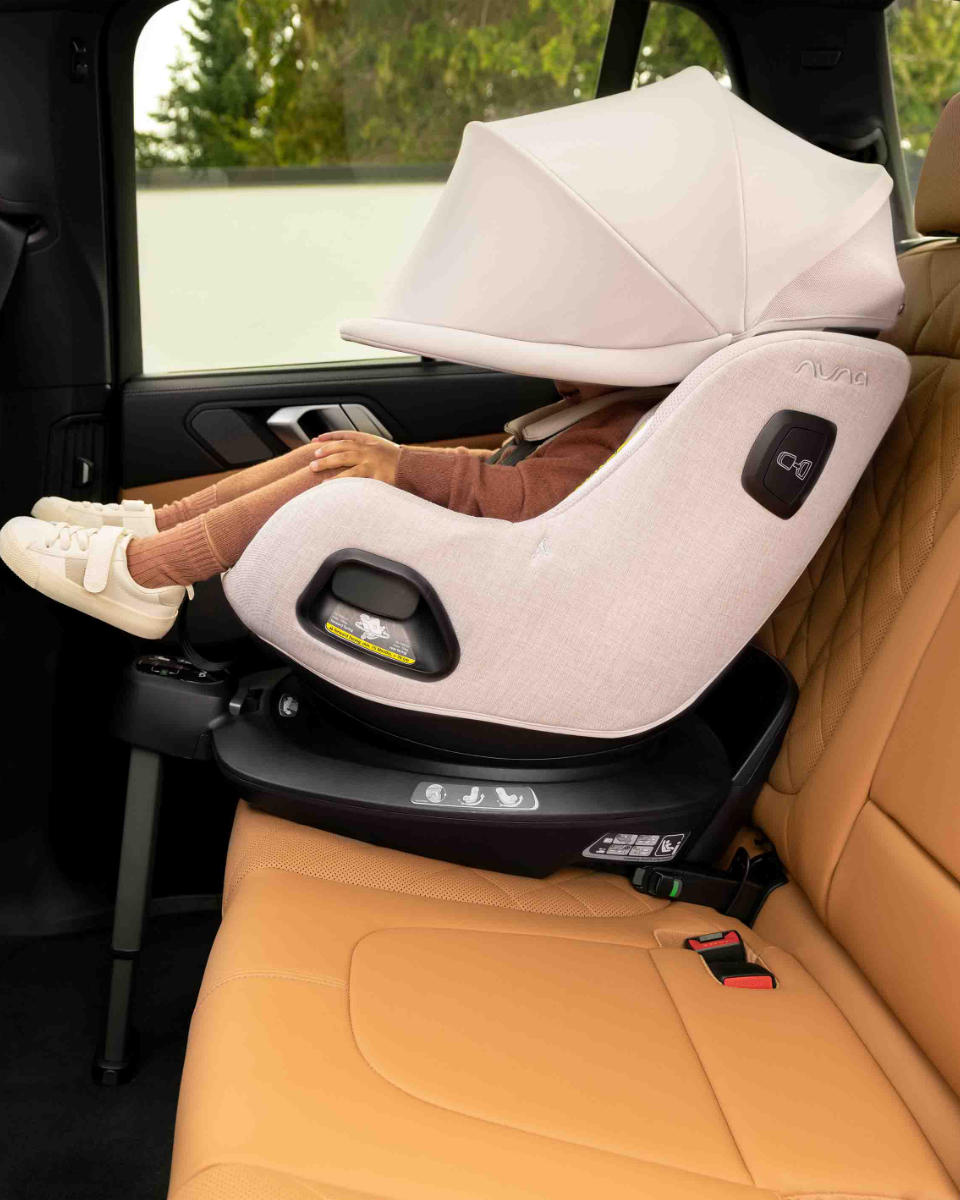 Nuna PRUU aire i-Size Kindersitz (40-105 cm), inkl. Verdeck