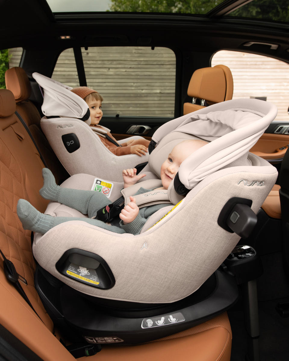 Nuna PRUU aire i-Size Kindersitz (40-105 cm), inkl. Verdeck