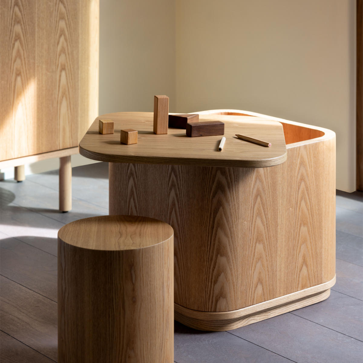 Quax Yume Children's Table with Storage