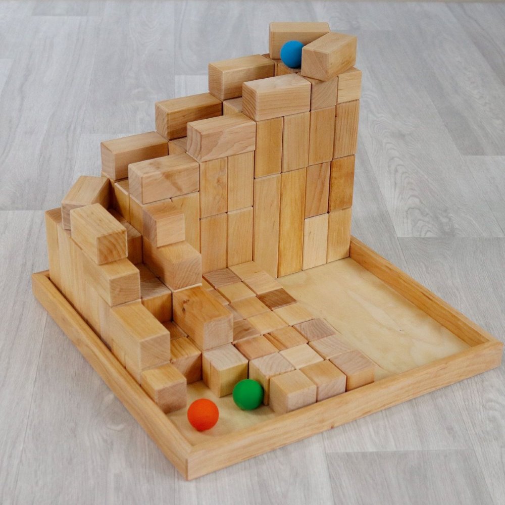 Grimm's Große Stufenpyramide