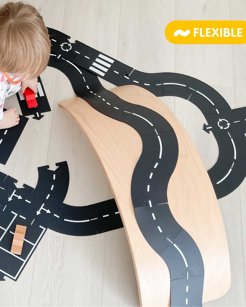 Waytoplay King of the Road Extra Large Set – 40-Piece Flexible Toy Road