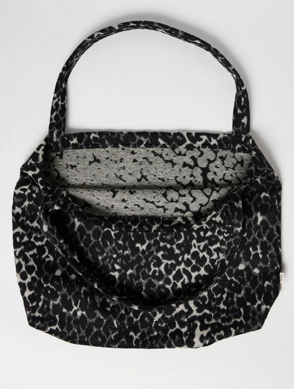 Studio Noos Mom Bag Jaguar in Schwarz - Draufsicht - 7444746325301-AM