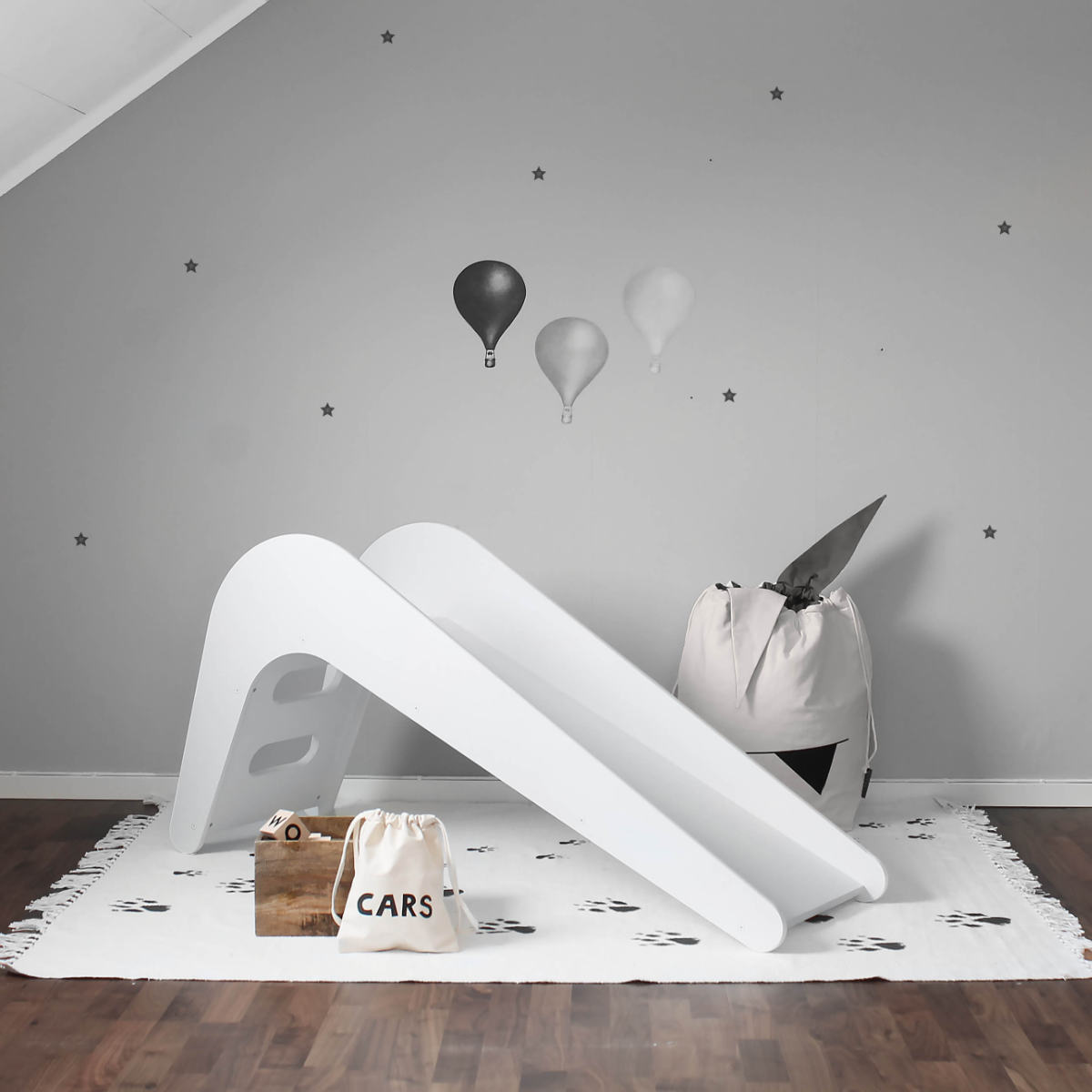 Jupiduu children's slide