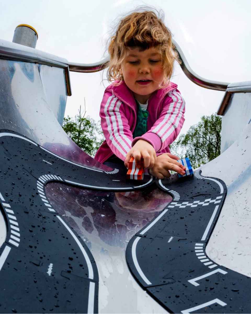 Waytoplay Grand Prix Large Race Track – Flexible Spielstraße für Kinder, 24-teilig