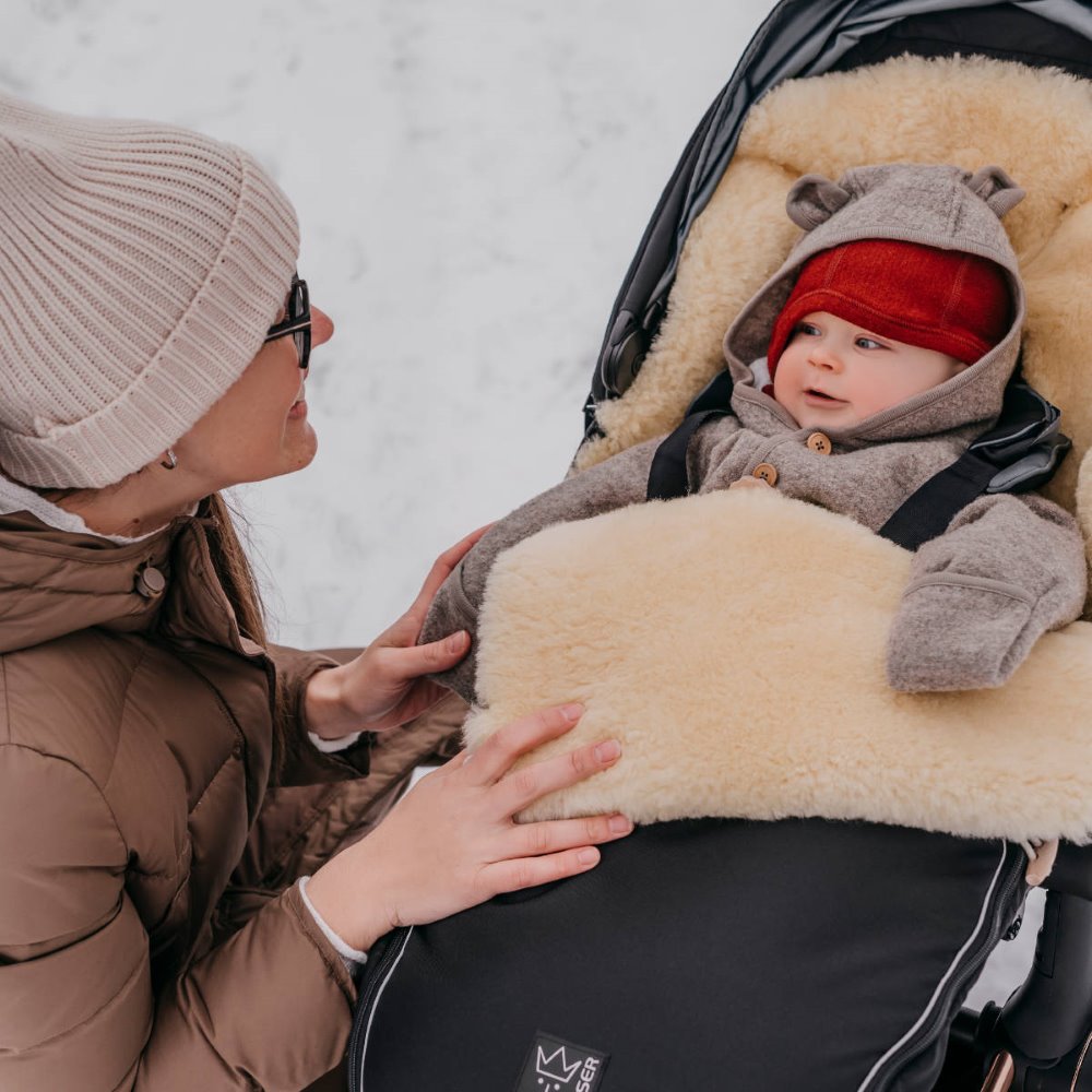 Kaiser Sheepskin Footmuff Love the Nature