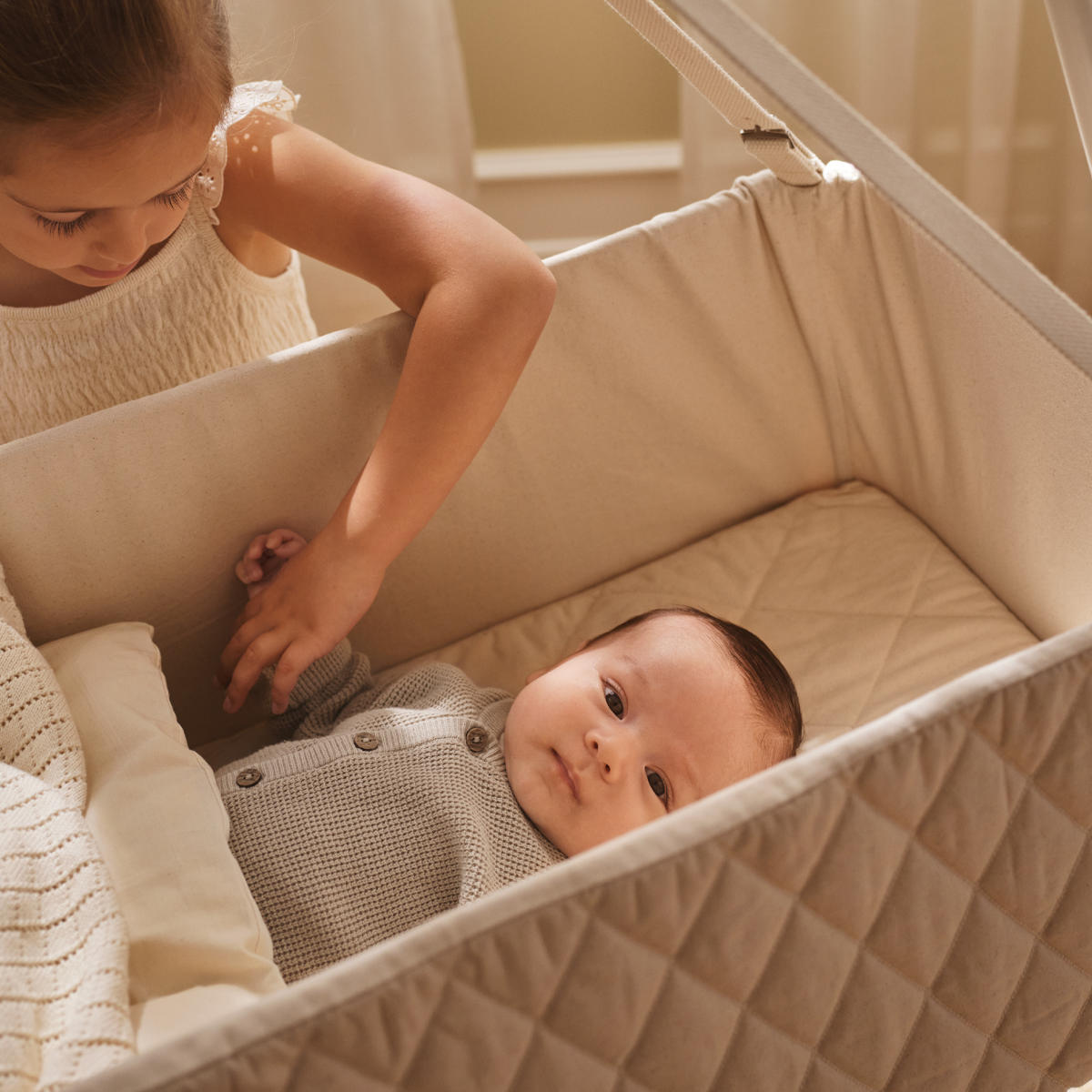 Moonboon Wiege 3-10 kg mit Schaummatratze
