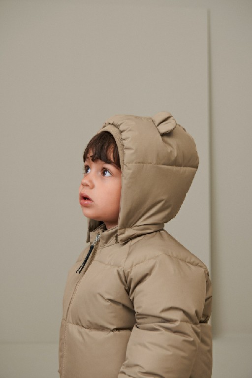 Liewood Polle Pufferjacke, 6-9 M in Beige - Seitenansicht