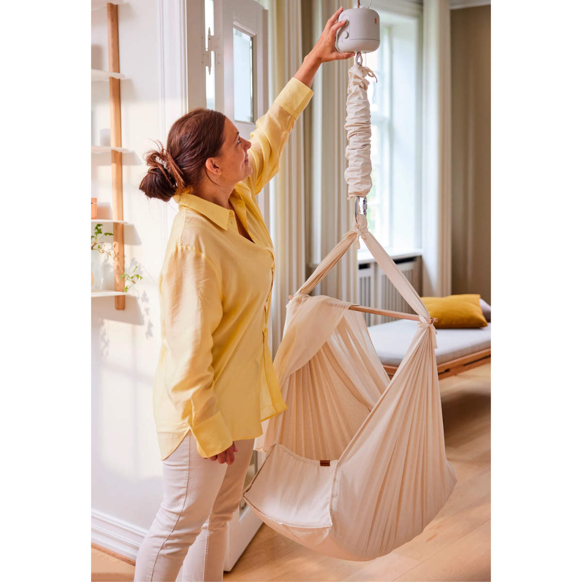 Membantu Baby Hammock Motor LeeLo02 with App Control