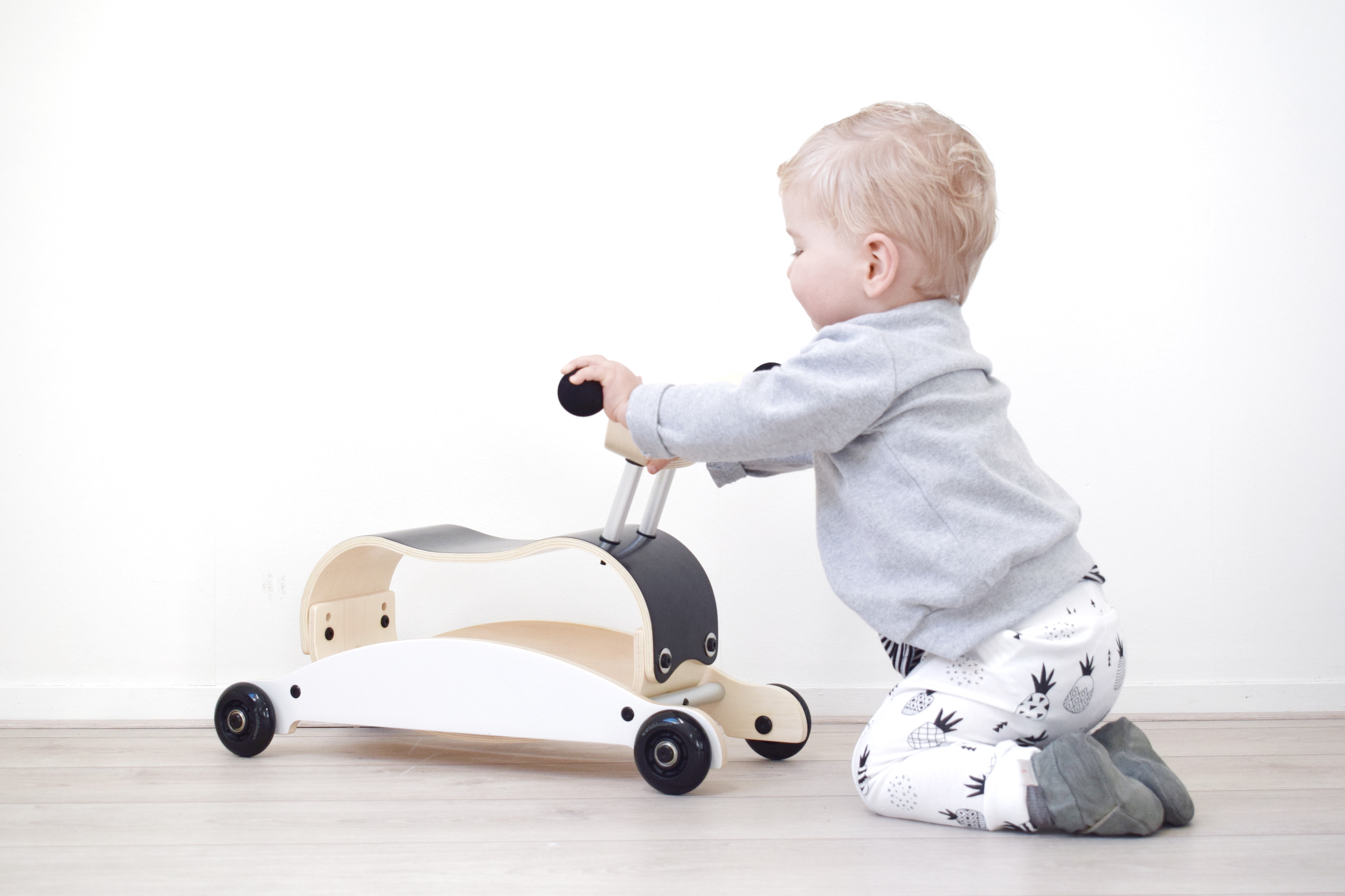 Wishbone Mini-Flip Top