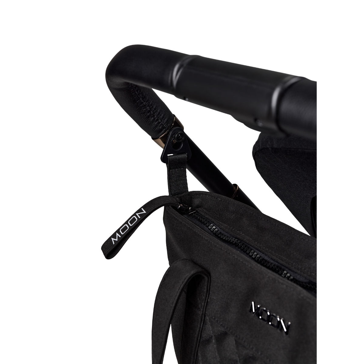 Moon V-Shape Wickeltasche