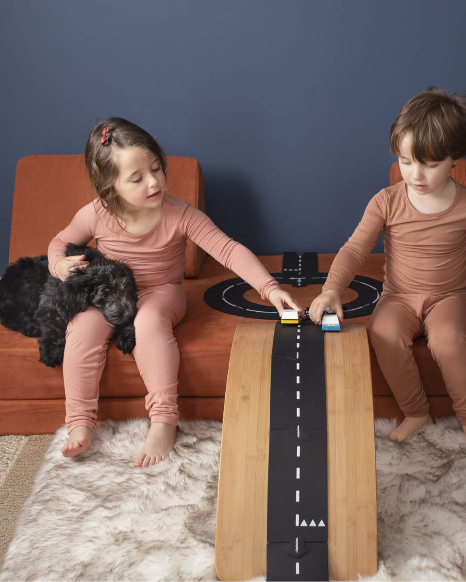 Waytoplay Expressway Medium Road Set – Flexible Spielstraße für Kinder, 16-teilig