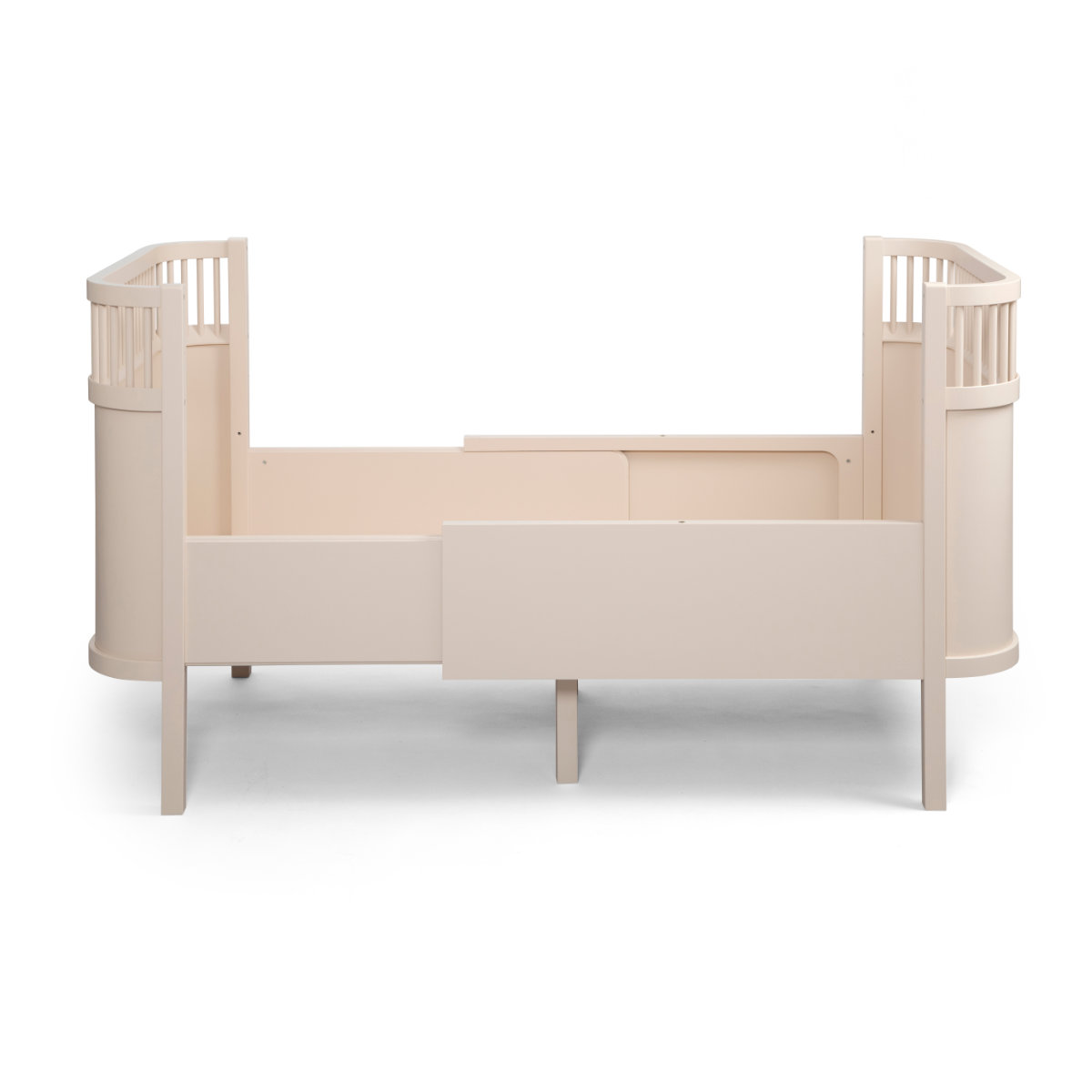 Sebra Baby & Junior Bed + Träumeland Mattress