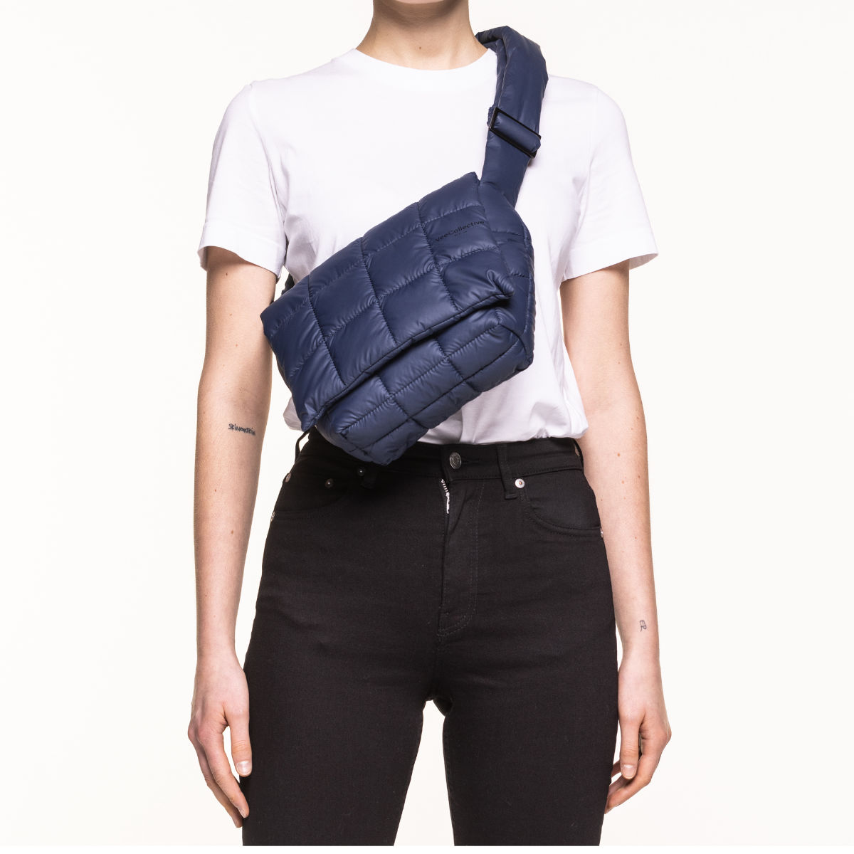 VeeCollective Porter Messenger Bag